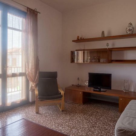 B&B Le Camelie Bareggio Buitenkant foto