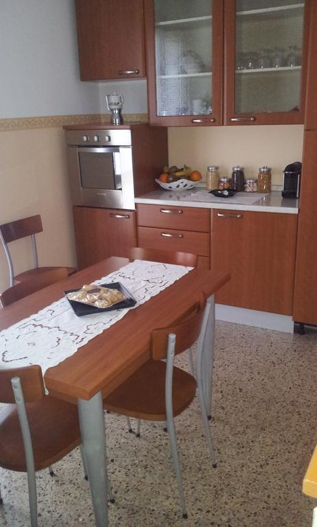 B&B Le Camelie Bareggio Buitenkant foto