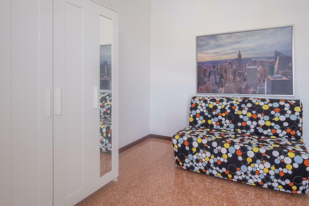 B&B Le Camelie Bareggio Buitenkant foto